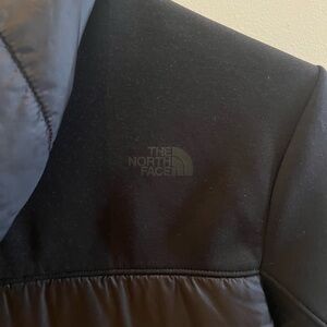 Ladies Small Black Northface Jacket